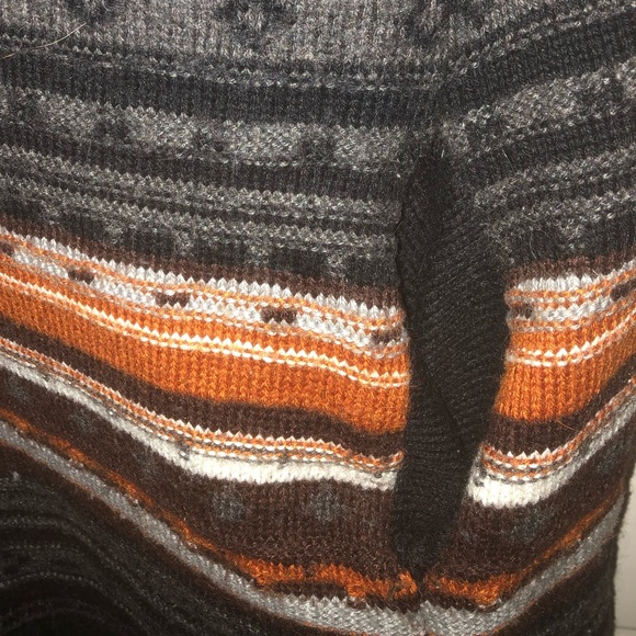 Young Threads Cozy cardigan in black with orange accent - Picture 4 of 5